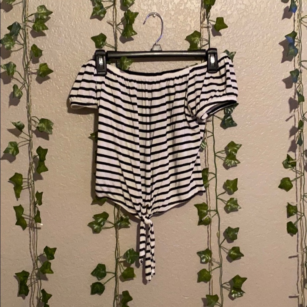 Tillys white and black stripe off the shirt
